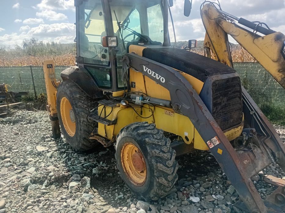 Buldoexcavator VOLVO / accept variante