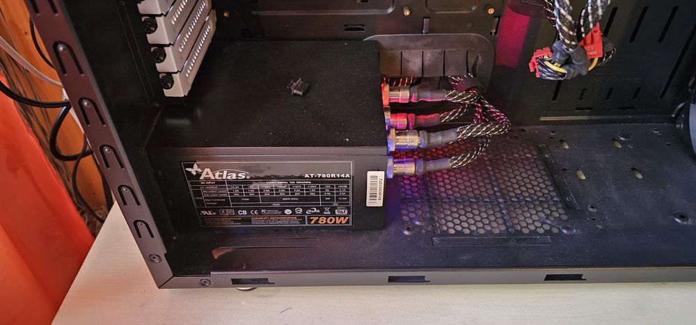 Sursa gaming Atlas putere 780W