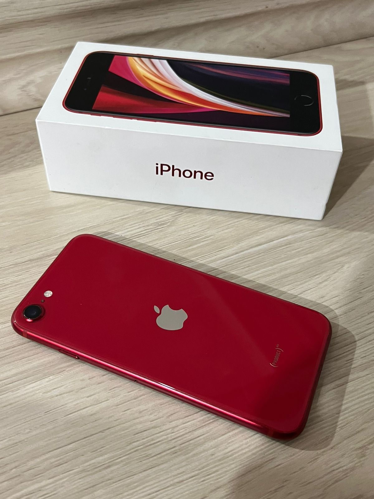 Iphone SE, Red, 64GB 
[06.