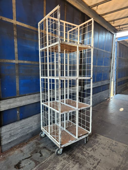 Rafturi metalice diverse stoc 50 buc