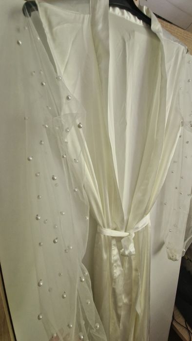 Halat pentru mireasa alb ivone