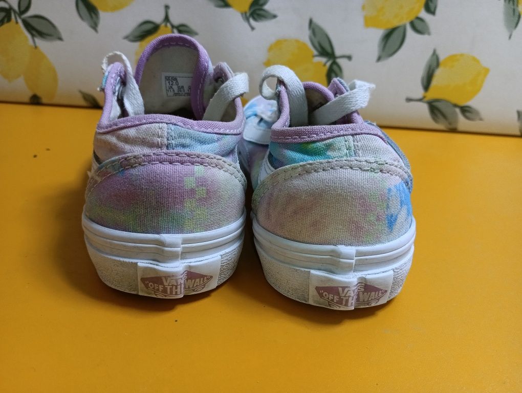 Vans N 29 - 12 лв