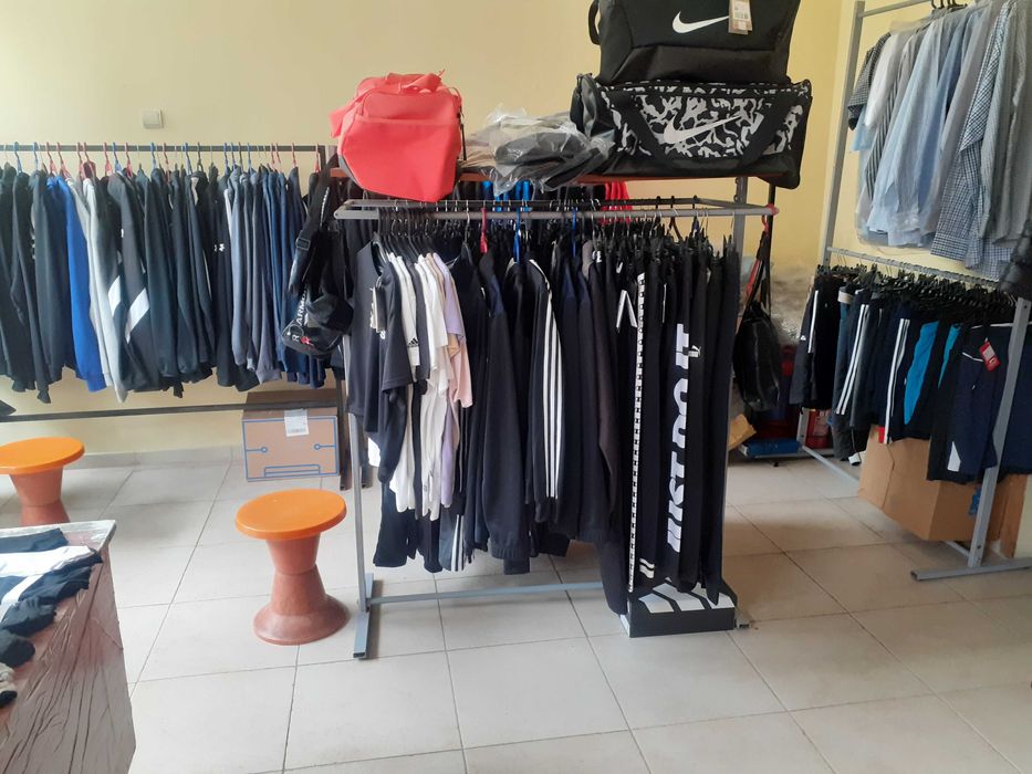 На едро оригинални маратонки и други спортни артикули