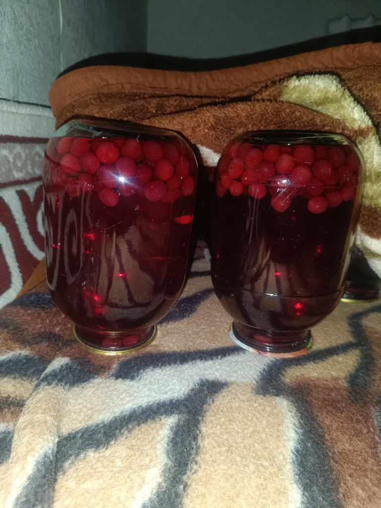 Вишня компот домашний Шие