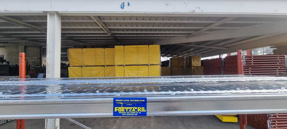 Schela metalica noua pentru fatada cu podina de 1,8 m