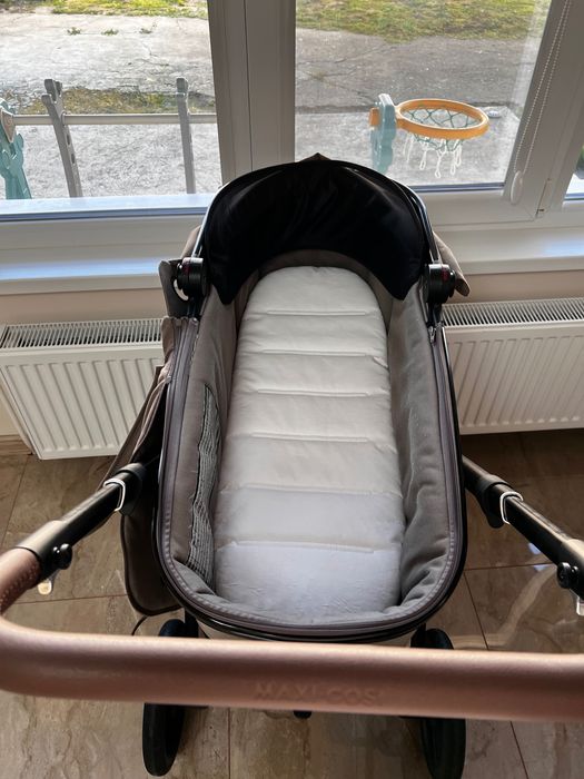 Maxi-Cosi Oxsford лятна количка+ зимен кош+столче за кола + адаптори