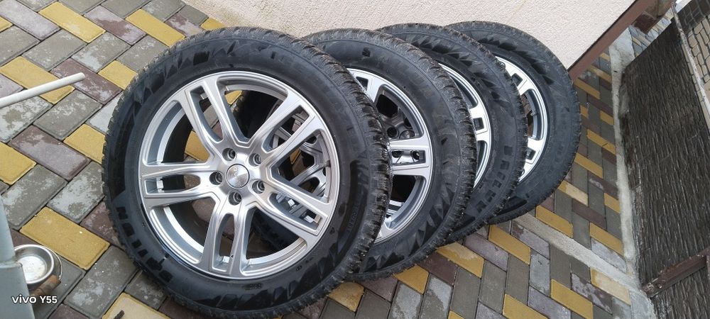 Sailun.235/55r18. Шипы