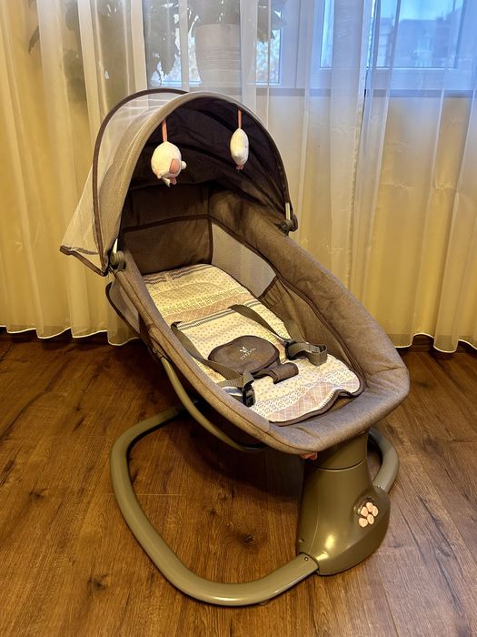 Електрическа бебешка люлка Cangaroo Axel-розова