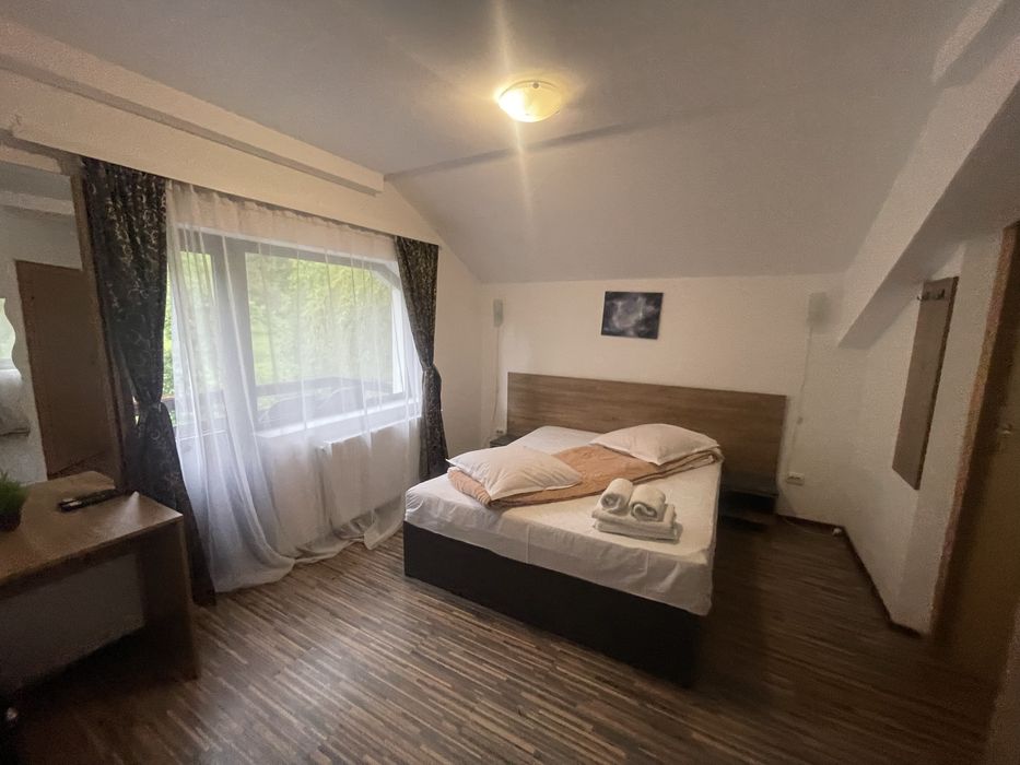 Cazare Bran , langa castel - vila la cheie liber 1 Decembrie si Craciu