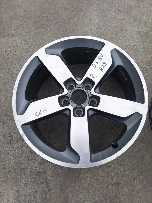 Janta aliaj r18 audi q3 8u 8u0601025d