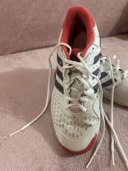 Adidași sport Adidas pentru tenis