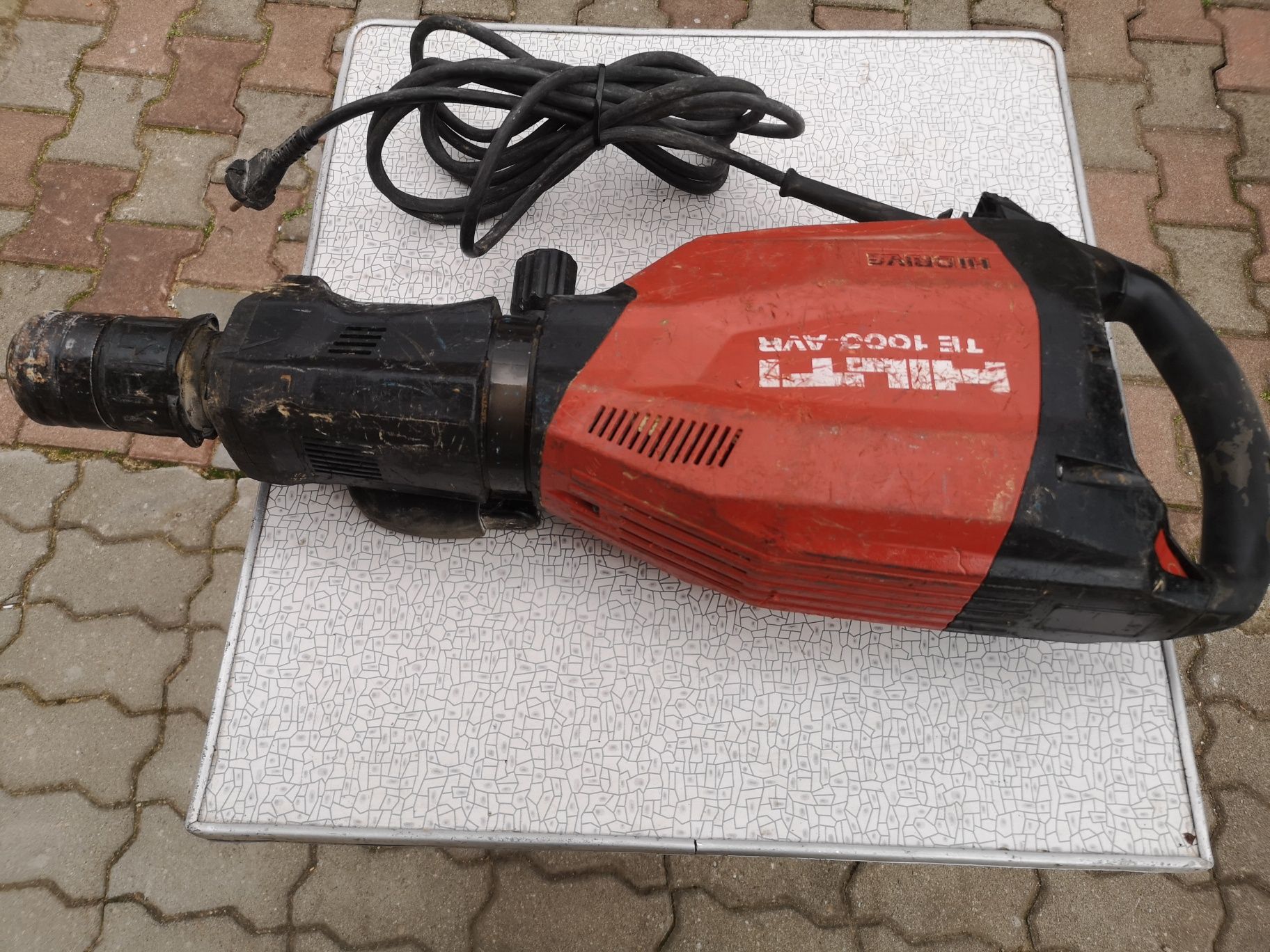 Hilti TE1000 AVR къртач