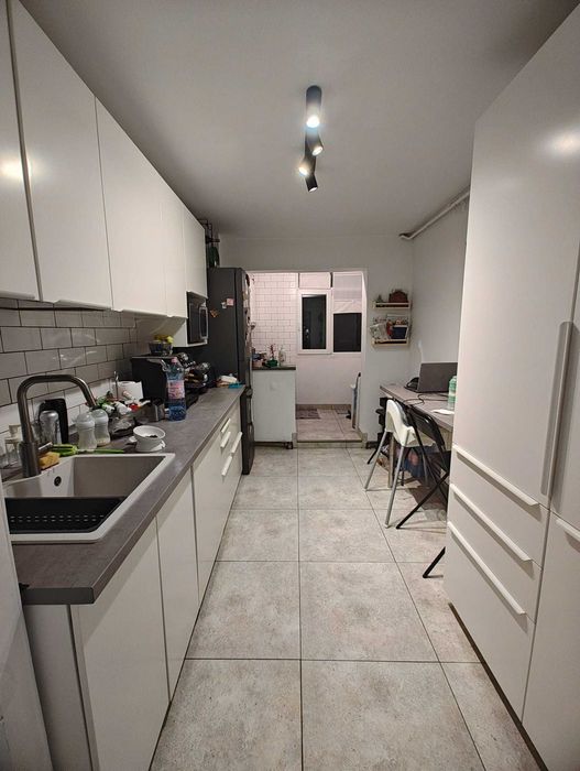 4 camere, et. 2, vedere lac + parc, loc parcare, boxa, mobilat utilat