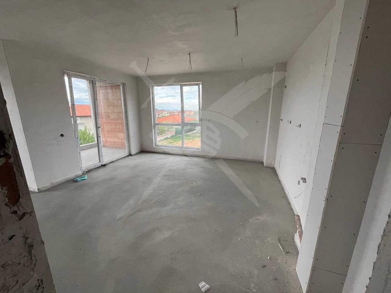 Продава се Двустаен апартамент в с. Марково, Област Пловдив - 91 кв.м за 1136 €/кв.м - Снимка #2