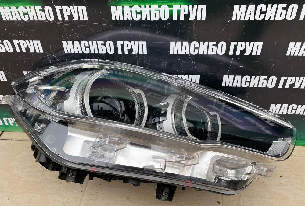 Фар far десен фарове за Бмв 1 Ф20 Ф21 фейс Bmw F20 F21 LCI