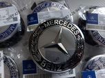 Капачки за джанти 75мм Мерцедес стандартни с тъмно синьо венче