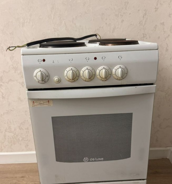 Продам электрическую плиту