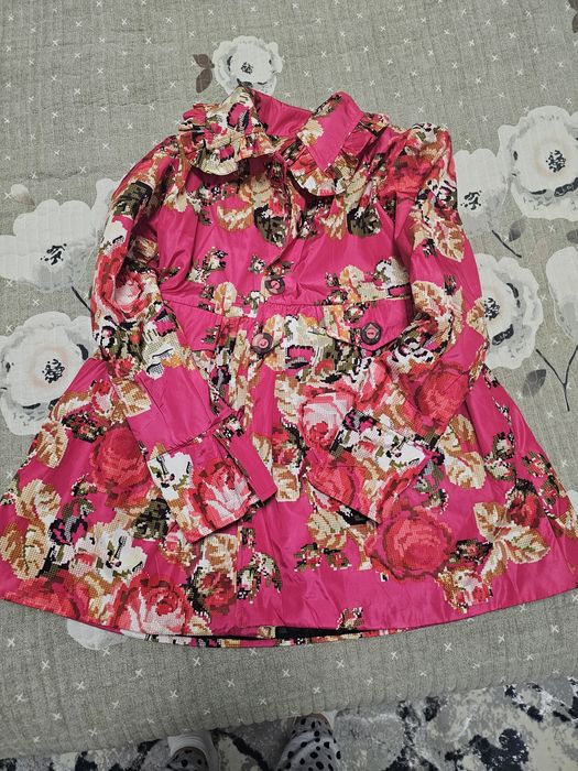 Ветровки,куртки,плащи для девочки