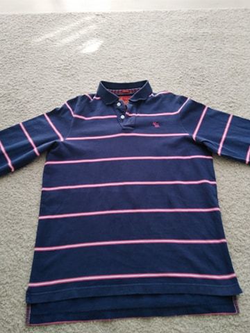 Vand bluza polo sport A&F, noua.,calitate import Germania,mar.L