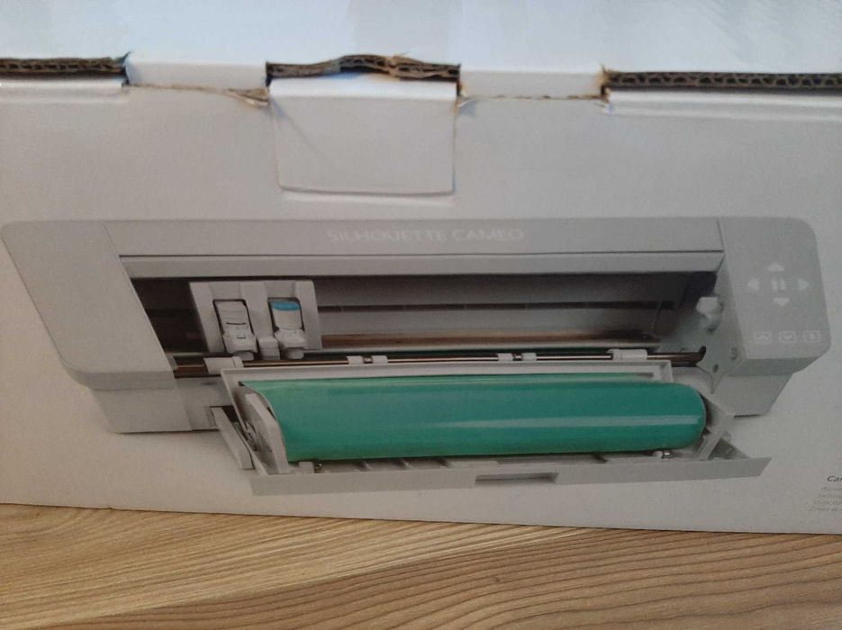 Silhouette Cameo 4 Alb.