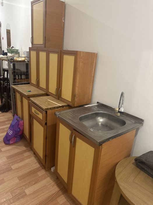 Куханный гарнитур отдам даром