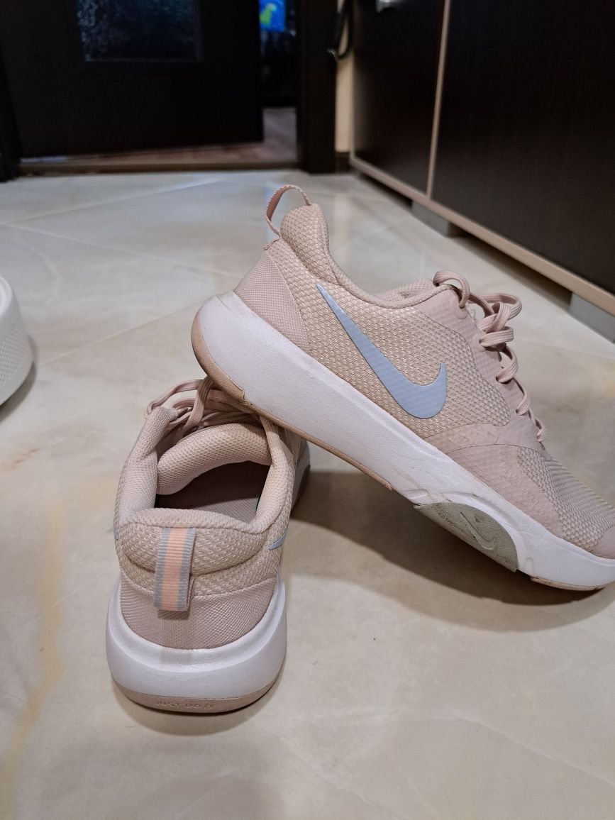 Маратонки Nike  н39