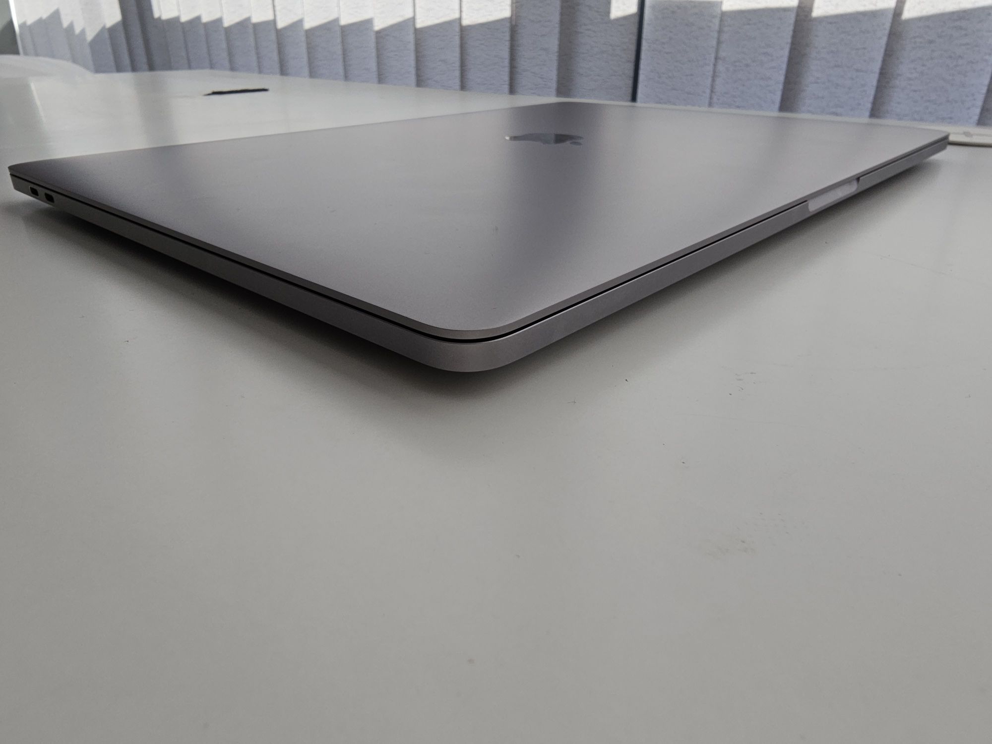 MacBook Pro 2017 15' 256GB