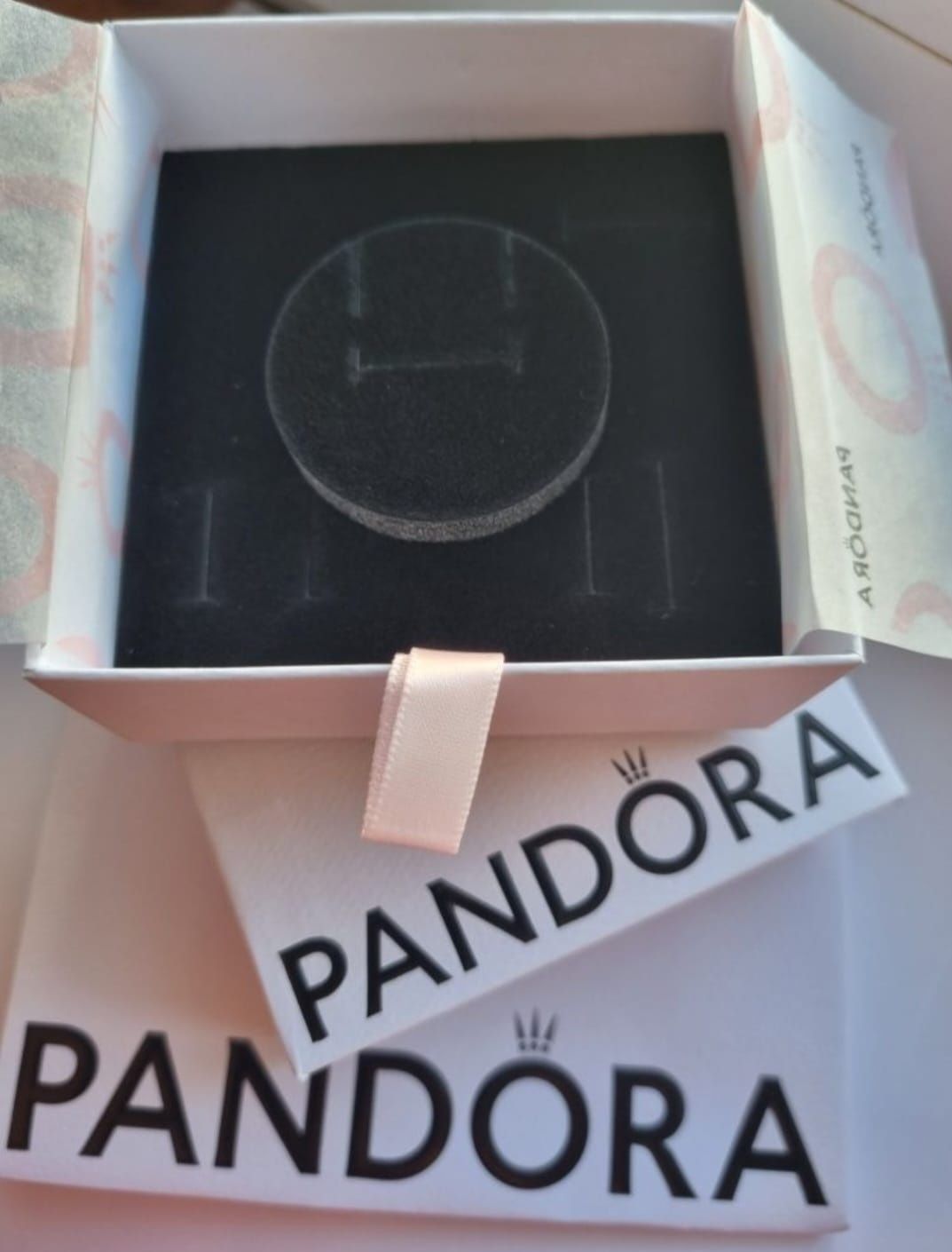 Cutie pentru bratara Pandora cadou