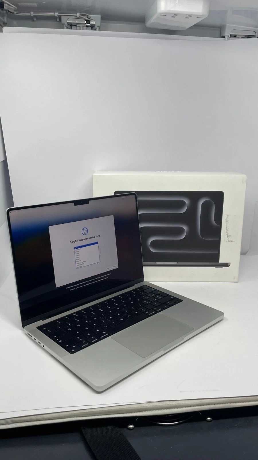 Macbook Pro 14 M2 Pro 2023 Перфектен