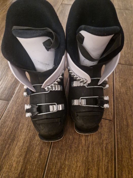 Vând clapari 19- 19.5