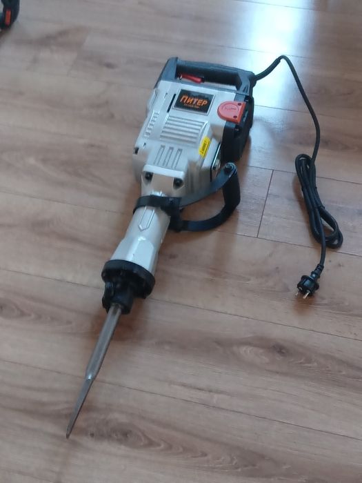 Отбойный молоток 7000т