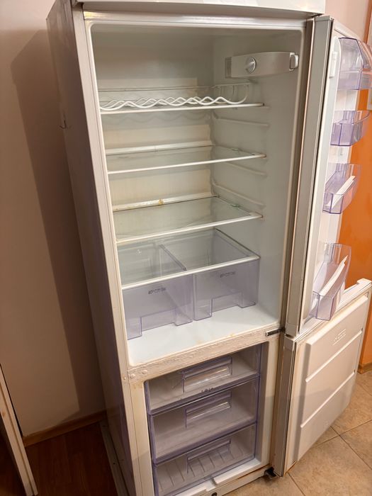 Хладилник Zanussi