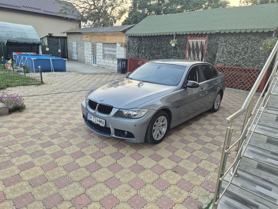 Vând BMW E90 20D