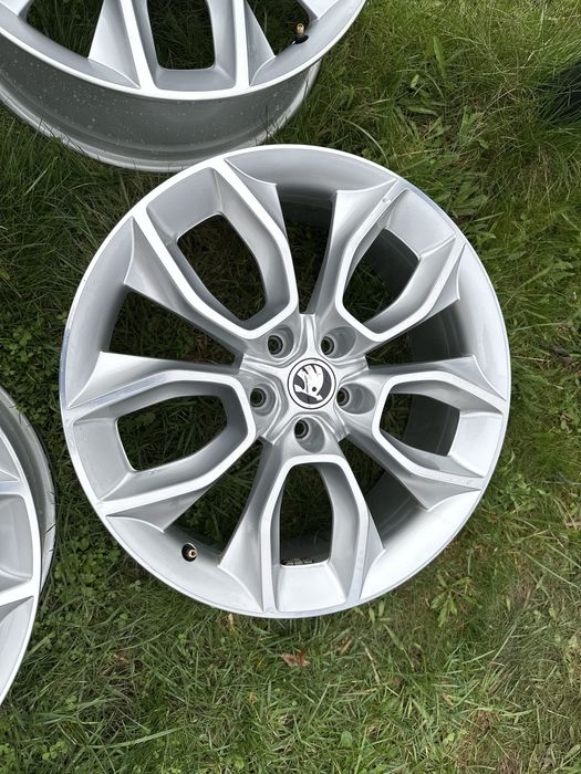 4бр.оригинални джанти Skoda 19” 5x112