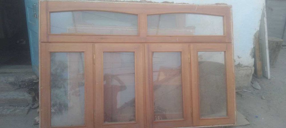 Дверь и окна деревянные