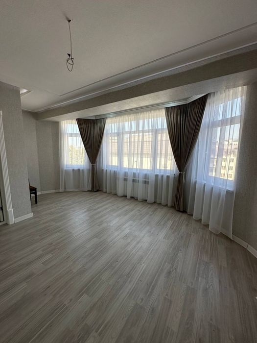 Продаётся квартира! Шаумияна Фирдавсий! Рустам шурбо ! Новостройка!