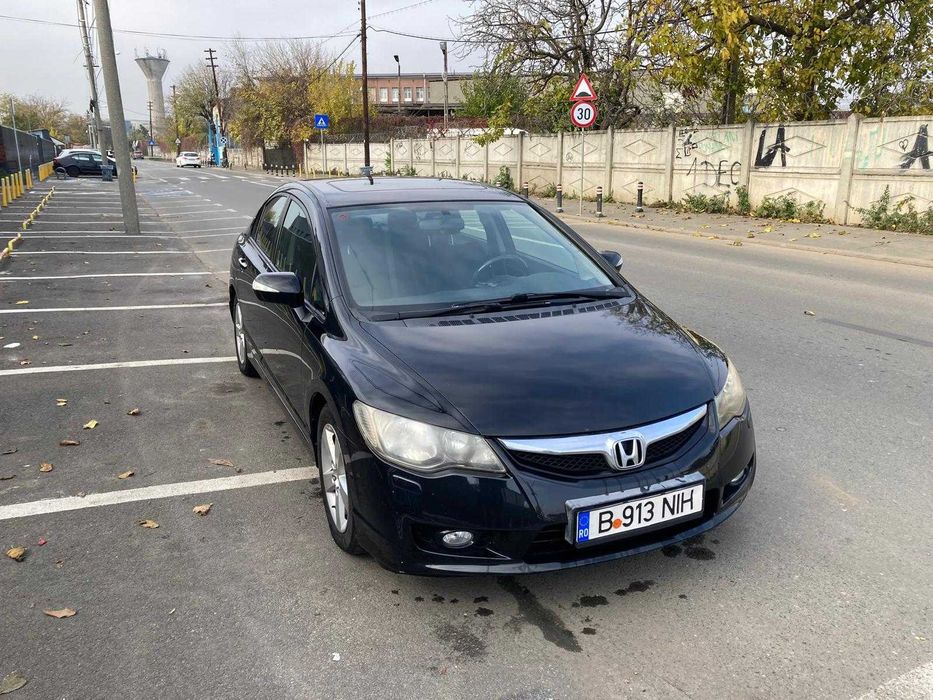 Honda Civic 1.8 vtec anul 2010