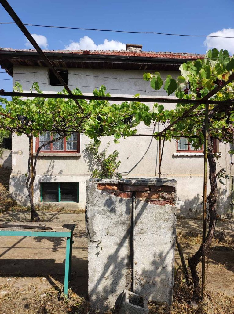Продава се Къща в с. Тъжа, Област Стара Загора - 100 кв.м за 281 €/кв.м - Снимка #2