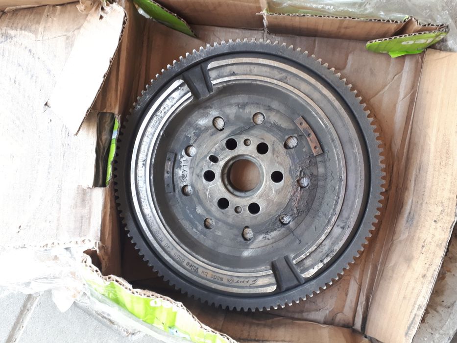 Volanta masă dublă. alfa romeo 159 2.0