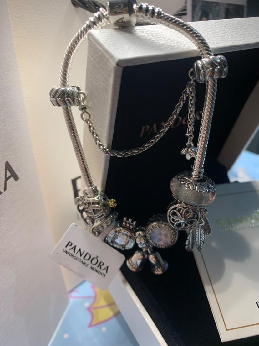 Комплект украшений Pandoraa в виде сердца