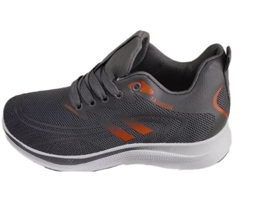 Дамски спортни обувки