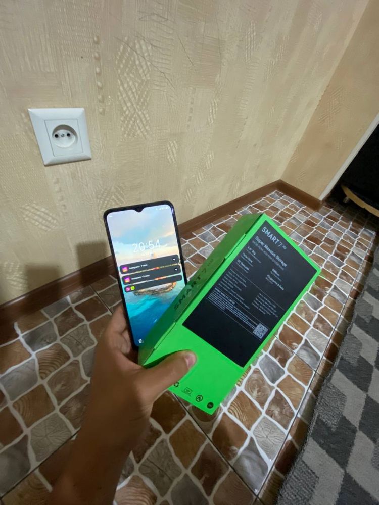 Infinix smart 7 HD