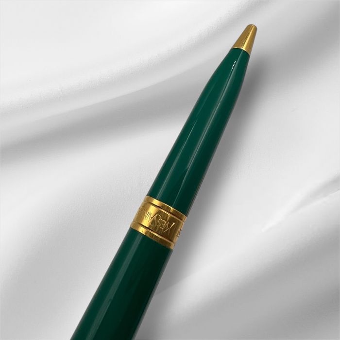 Yves Saint Laurent химиклка