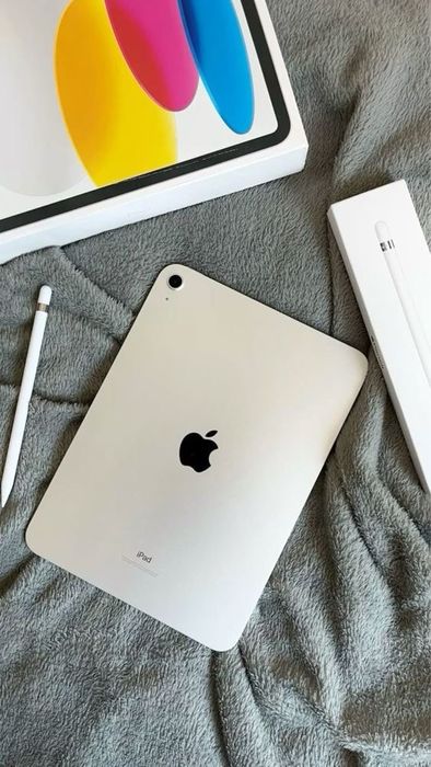 Планшет Apple iPad 10.9 дюйм 4 Гб/64 Гб серебристый