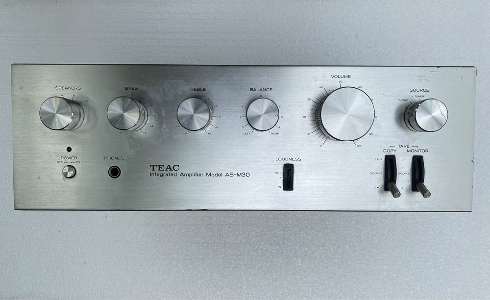 Teac AS-M30 amplificator audio vintage