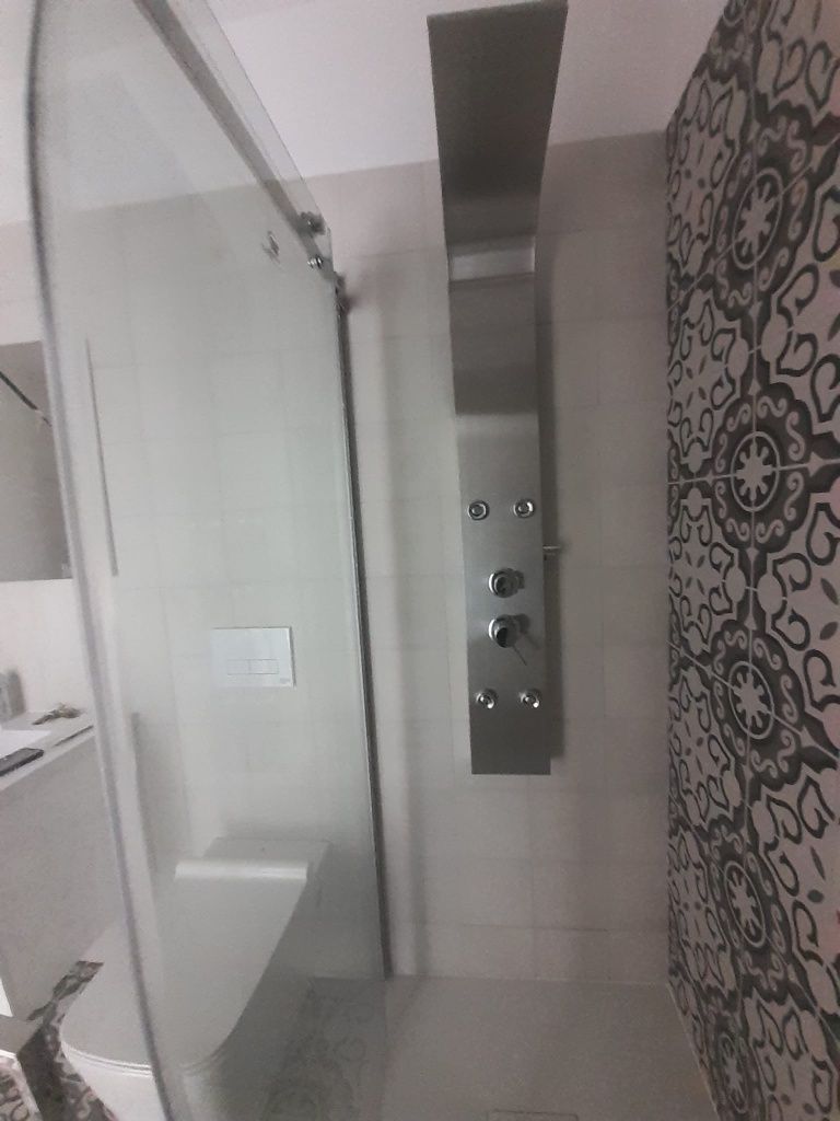 Coloana  sistem duș