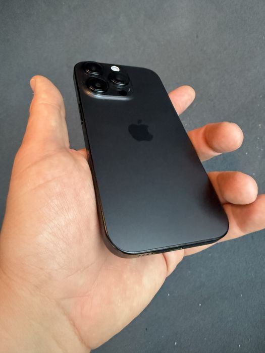 iPhone 15 pro заключен