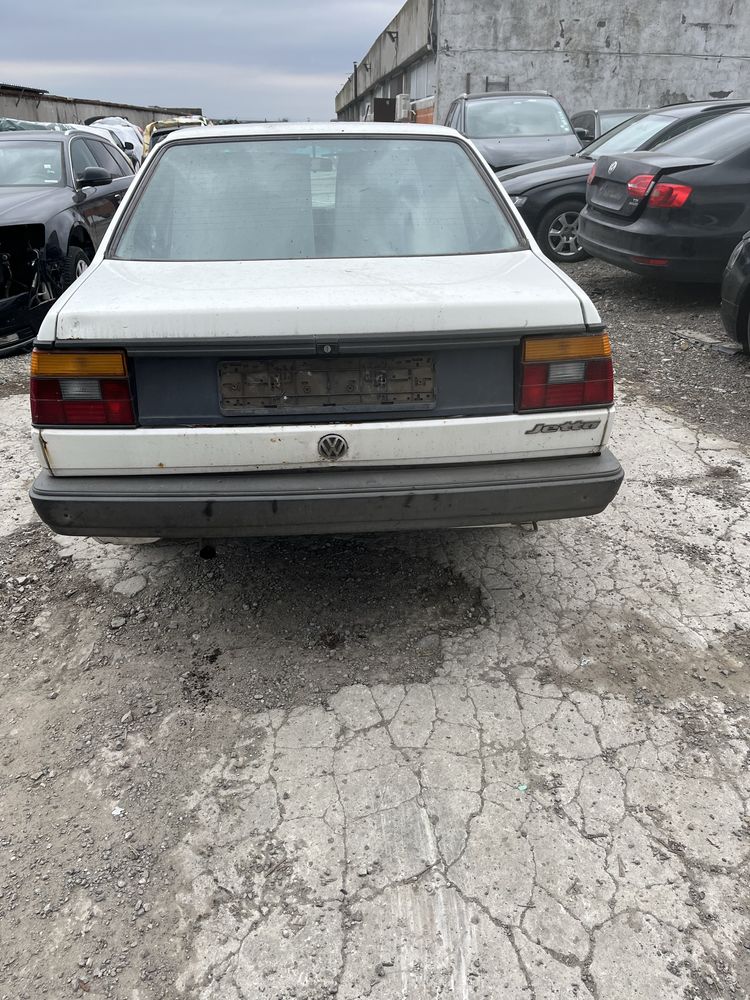 vw jetta 1.6 бензин на части