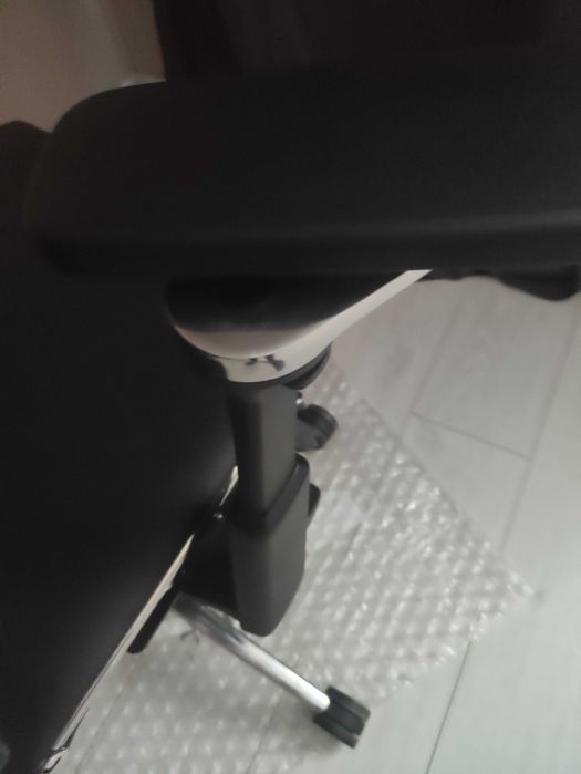 Ергономичен дизайнерски офис стол Equalizer Metta Germany