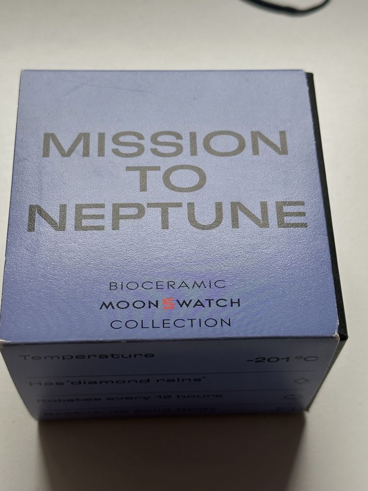 Часовник Omega Moonswatch Mission to Neptune
